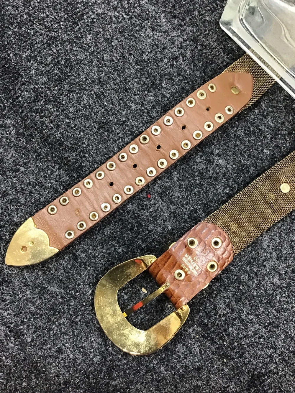 Vintage 80’s gold mesh and croc embossed leather western statement belt 30